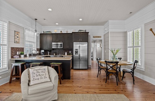 Morehead City Condo | Sea Glass- Walking Distance to Front Street and it's Pet Friendly!