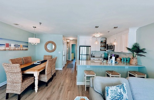 North Topsail Beach Condo | "Seas The Day" 2 bed/2 bath condo/Villa Capriani