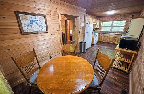 Jamestown House | Secluded 2BD with a loft; Cabin w/Hot Tub & River/Lake Access. Free use of two kayaks and one stand-up paddleboard.