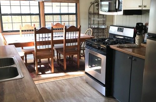 Hollister Cabin | Secluded Cabin + Guest House with *Private Dock' at West End of Lake Taneycomo