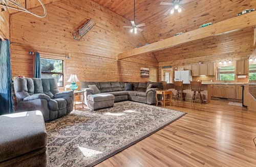 Harrison House | Secluded Harrison Retreat w Fire Pit and Deck