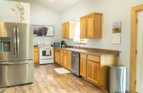 Walnut Shade House | Secluded Ranch Stay w/Views | 2BR/2BA