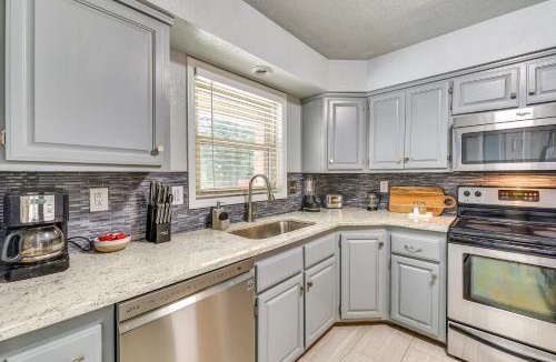 Bella Vista House | Serene Bella Vista Getaway Near Trails!