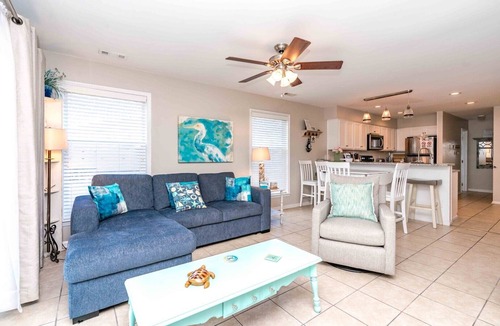 Surf City House | Shangri La - 2BR Turtle Cove Townhouse Near Pool