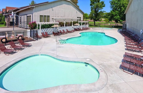 Afton Resort | Shoreline that stretches over 1,300 miles!