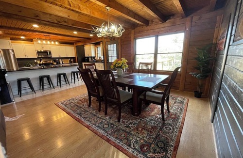 Buechel Cabin | Sleeps 12 + 5 Acre + Lake + Event Hall + Hot Tub