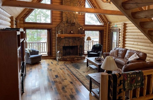 Houston House | Smith Lake Family Retreat Log Home, Private Boat Ramp, Dock, Theater & Game Room