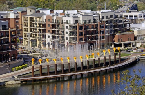 Branson Condo | Something new for you ! Water fall and massage chair .Lake, golf course view.