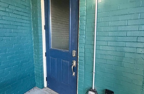 Lawrenceburg Apartment | Southern Charm and Comfort on the Bourbon Trail- Trail Suites Inn, Suite A