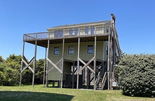 Hatteras Cottage | Southern Star 5 Bedroom Cottage by RedAwning
