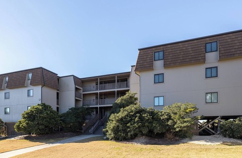 Morehead City Condo | Southwinds F16 - 2 Bedrooms, 2 Baths, Oceanfront Condo