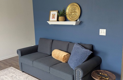 Princeton Apartment | Spacious 1-bedroom apartment with AC in Princeton