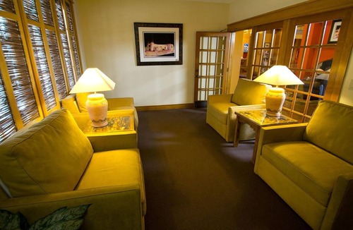 Northeast Santa Fe Resort | Spacious 1 Bedroom Deluxe Suite w/ Resort Pool ,WiFi & More