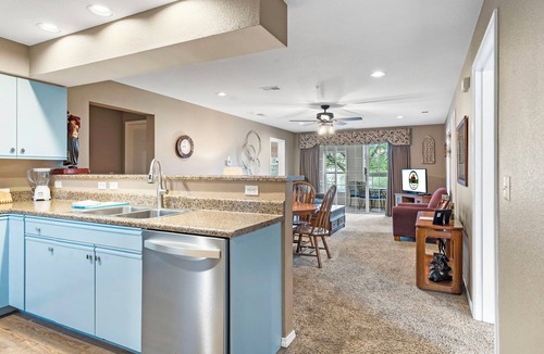 Branson Condo | Spacious 4 Bedroom, 4 Bathroom Golf Condo with Jetted Tub & Sunroom-Golf & Ticket Discounts