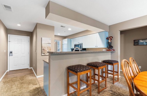 Branson Condo | Spacious 4 Bedroom, 4 Bathroom Golf Condo with Jetted Tub & Sunroom-Golf & Ticket Discounts