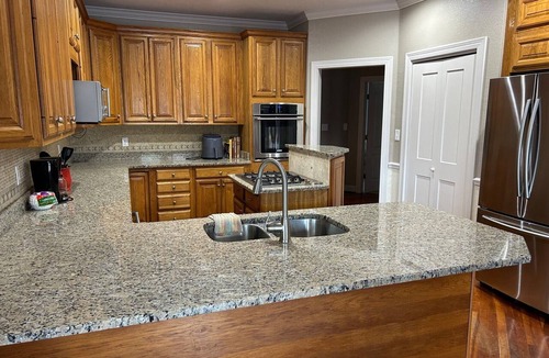 Lebanon House | Spacious 4-bedroom house in peaceful Lebanon with pool