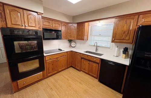 Shelbyville House | Spacious 4-bedroom house Shelbyville 1 mile from I-64