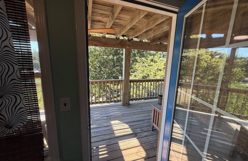 Ocracoke House | Spacious 5-bedroom house in fantastic Ocracoke with AC