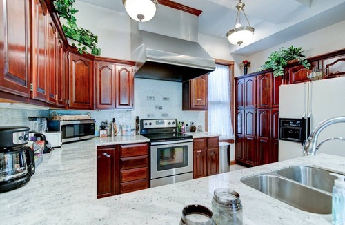 Wichita House | Spacious 7-bedroom, 4 bathroom house with WiFi and new HVAC in wonderful Wichita
