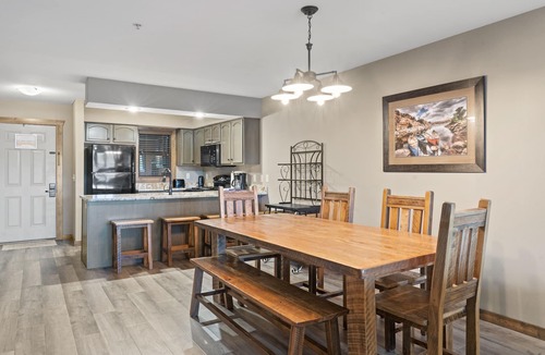 Indian Point Apartment | Spacious Condo just Minutes from Silver Dollar City - Indian Point (U1108AB)