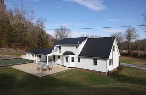 Hitchins House | Spacious Family Home w/Fireplace & Fire Pit