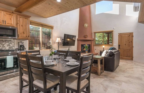 Northeast Santa Fe House | Spacious Family Home, Walk to Plaza and Fort Marcy