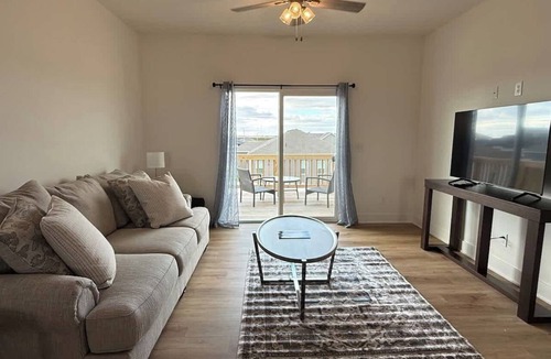 Papillion House | Spacious Family Retreat with Deck & Garage Access