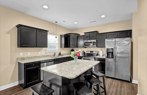 Hubert House | Spacious Family Retreat Near Camp Lejeune, Swansboro & Hammocks Beach