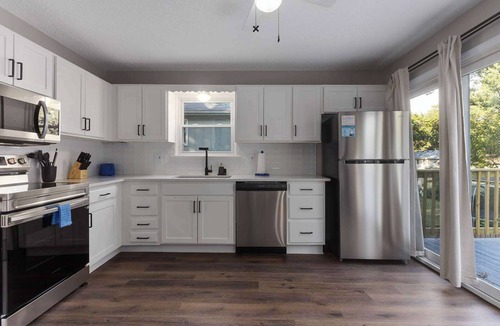 Olathe House | Spacious Home Roomy Sleeps 14 KingBeds MAJOR INTERNATIONAL SPORTING EVENT WC 26