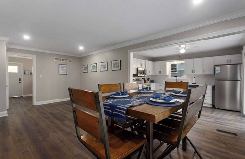 Olathe House | Spacious Home Roomy Sleeps 14 KingBeds MAJOR INTERNATIONAL SPORTING EVENT WC 26