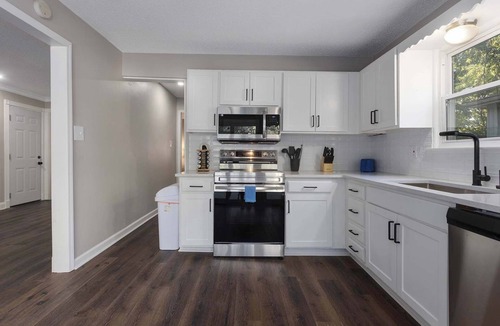 Olathe House | Spacious Home Roomy Sleeps 14 KingBeds MAJOR INTERNATIONAL SPORTING EVENT WC 26
