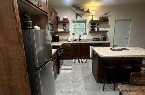 Sand Springs House | Spacious Lodge with Boat & Trailer Parking Near Keystone Lake | Sand Springs, Oklahoma