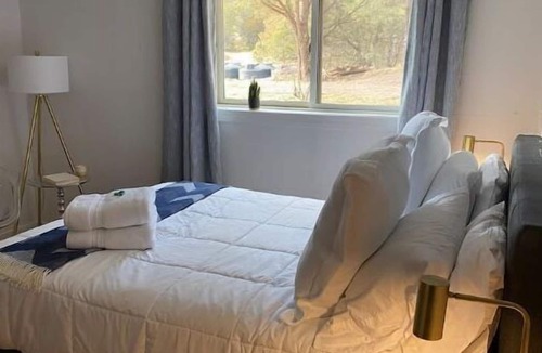 Alto House | Spacious mountain retreat near Ski Apache and 15 mins from Downtown Ruidoso.