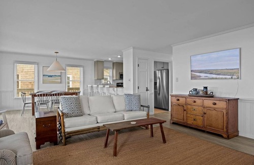 Atlantic Beach Cottage | Spacious Oceanfront Vacation Home on Ocean Ridge Drive Atlantic NC