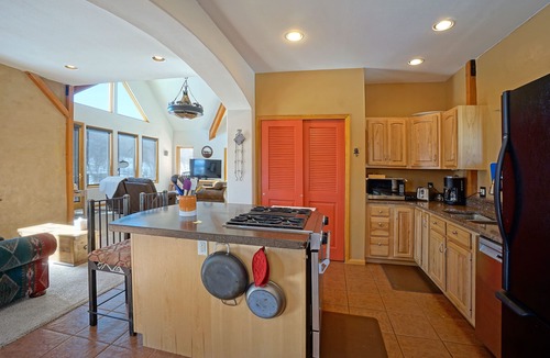 Elk Meadows House | Spectacular Views! Comfortable, Spacious, Family Friendly Home-3 bedroom, 3 bath