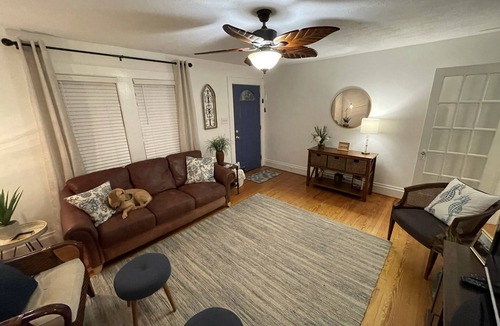 Morehead City House | Starfish DOG-FRiENDLY in the Historic District