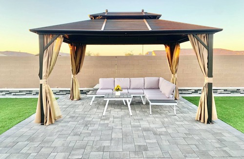Maryvale House | Starry Cardinal Stadium