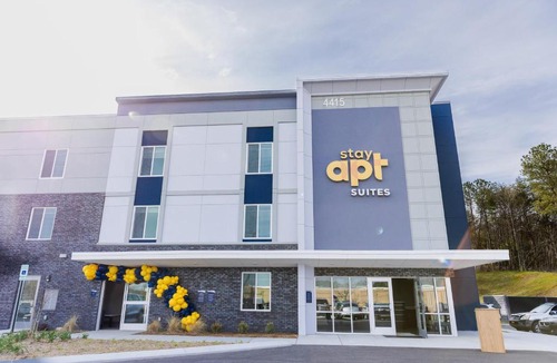 Cleveland Hotel | stayAPT Suites Cleveland TN