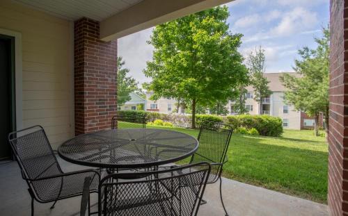 Branson Apartment | Stayin Classy Condo
