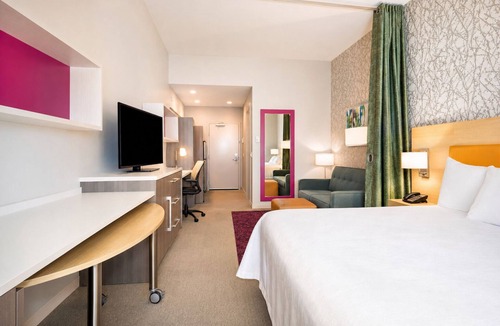Roswell Hotel | Stellar Stays: Short Drive to Roswell International Air Center. FREE Breakfast!