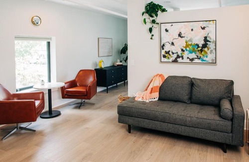 East Market District Hotel | Stellar Suites