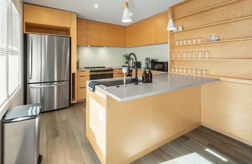 Manhattan Apartment | Steps from Aggieville - Fun Manhattan Stay