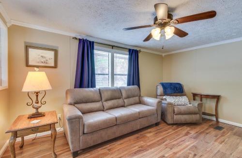 Cherokee House | Steps to Pickwick Lake! Home w/Sunrooms & Views