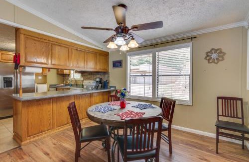 Cherokee House | Steps to Pickwick Lake! Home w/Sunrooms & Views