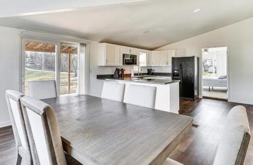 Holt House | Steps to Winery! Updated Farmhouse in Holt
