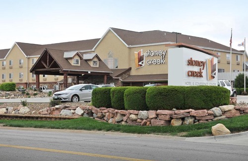 St. Joseph Hotel | Stoney Creek Hotel St. Joseph
