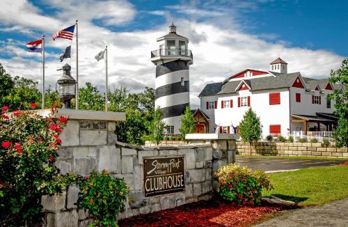 Branson Resort | Stormy Point Village Lakeside