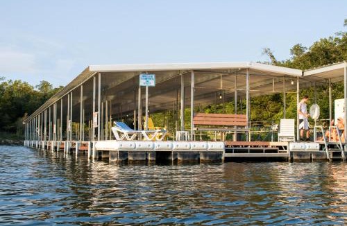 Branson Resort | Stormy Point Village Lakeside