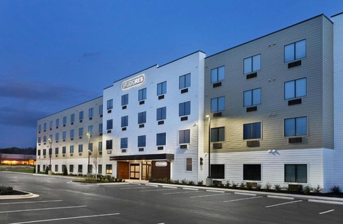 Hurstbourne Hotel | StudioRes by Marriott Louisville East