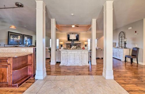Branson Villa | Stunning Branson Villa with On-Site Golf Access